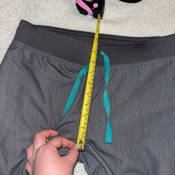 Figs Womens Gray Scrub Bottoms Straight Leg Size Small NWOT - Picture 9 of 11